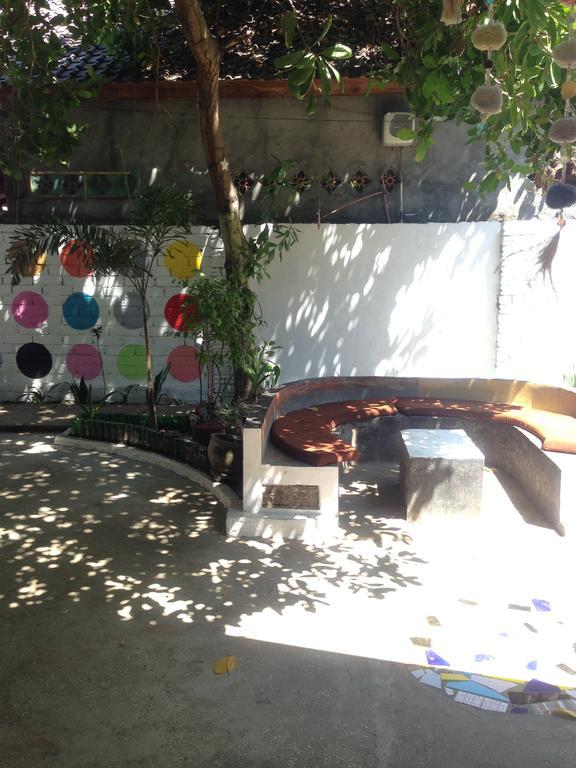 Good For Ya Knee Hostel & Bungalows (Adults Only) Gili Trawangan Eksteriør bilde