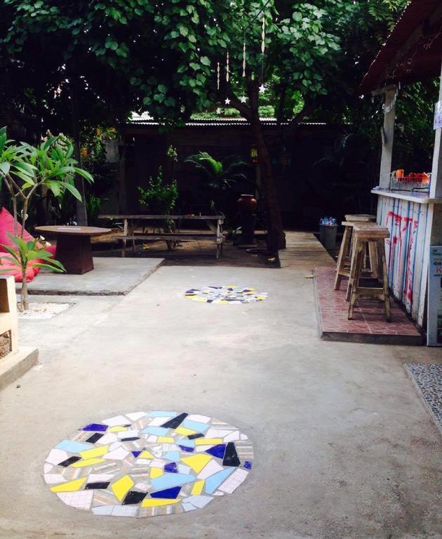 Good For Ya Knee Hostel & Bungalows (Adults Only) Gili Trawangan Eksteriør bilde