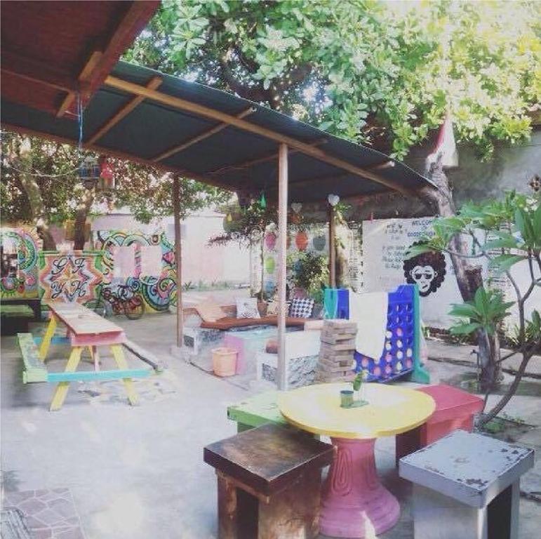 Good For Ya Knee Hostel & Bungalows (Adults Only) Gili Trawangan Eksteriør bilde